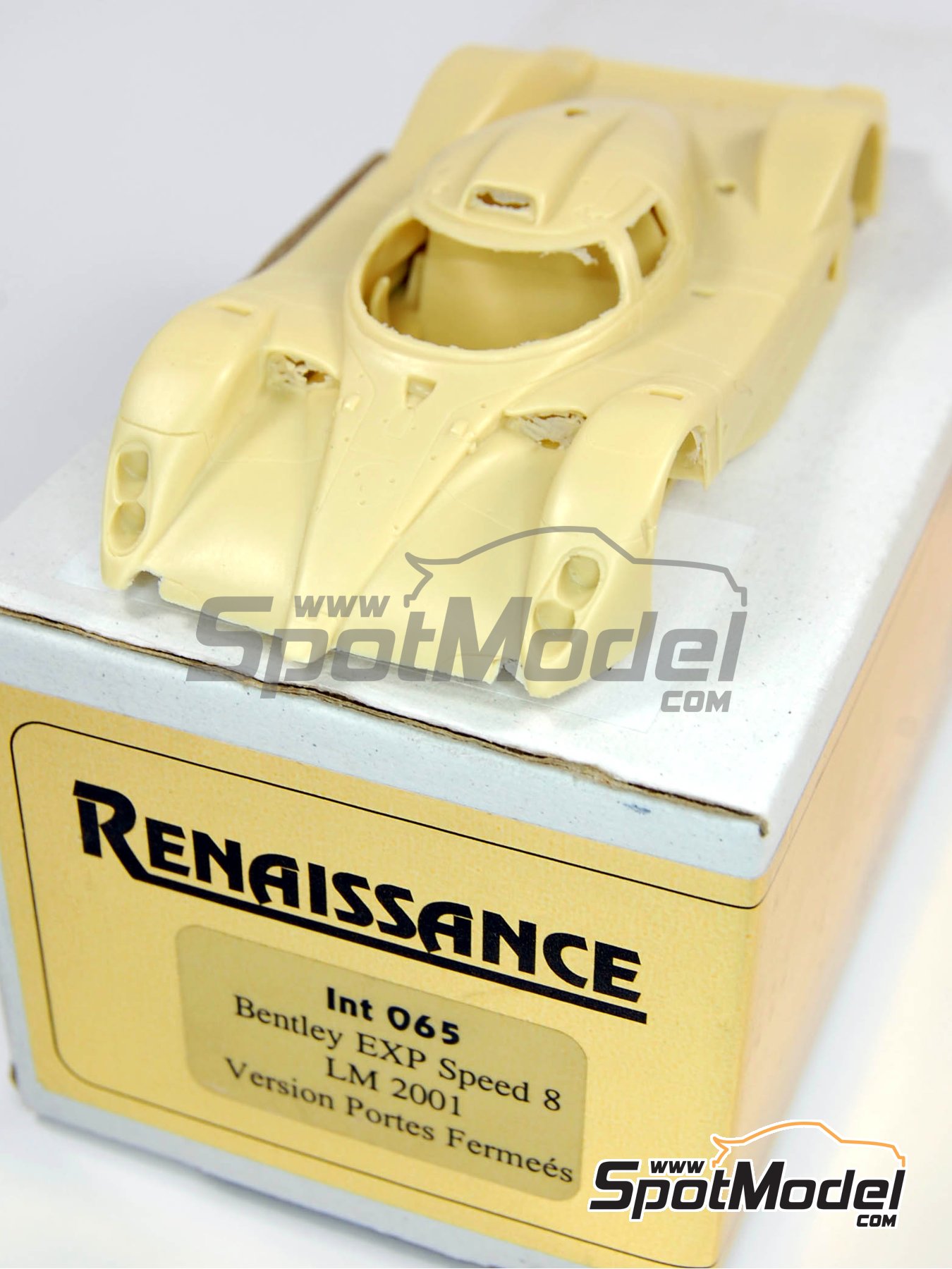 Bentley EXP Speed 8 Le Mans 2001 ミニカー Bentley Exp Speed 8 Le Mans Die Cast Race Car IXO 1/43 Scale Rare